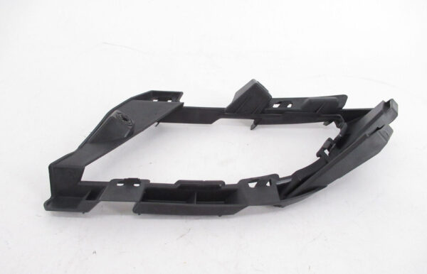 5C6807261 - NEW VW JETTA A6 FRONT BUMPER LEFT FOG LIGHT BRACKET 5C6807261 ORIGINAL