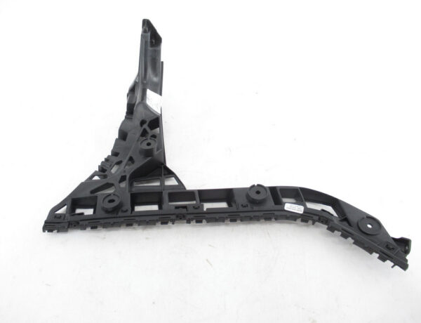 5C6807375 - NEW VOLKSWAGEN JETTA A6 MK6 REAR LEFT BUMPER RETAINER 5C6807375