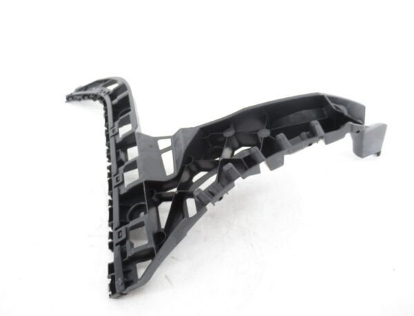 5C6807375 - NEW VOLKSWAGEN JETTA A6 MK6 REAR LEFT BUMPER RETAINER 5C6807375