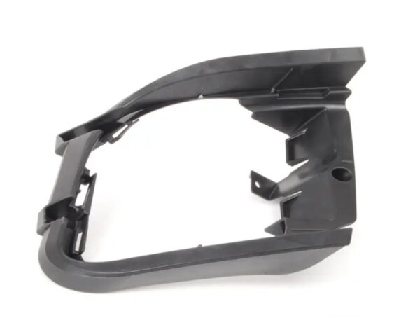 5C6807723 - NEW VOLKSWAGEN JETTA A6 MK6 FRONT FOG FAULT LIGHT MOUNT 5C6807723