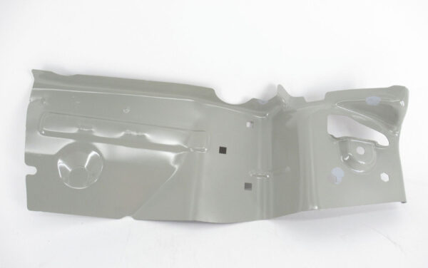5C6810690 - NEW VW JETTA A6 RIGHT TAIL LIGHT MOUNTING 5C6810690 ORIGINAL