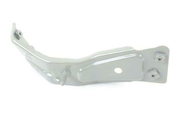 5C6821135 - NEW VOLKSWAGEN JETTA A6 FRONT LEFT FENDER STRUT 5C6821135 GENUINE