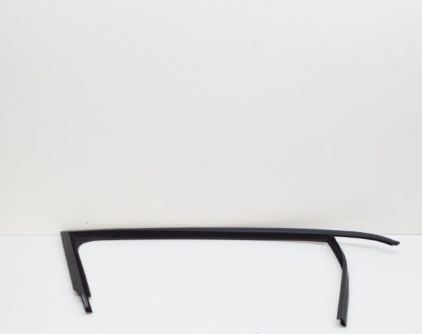 5C68374325AP - NEW VOLKSWAGEN JETTA A6 FRONT RIGHT WINDOW GUIDE 5C68374325AP ORIGINAL