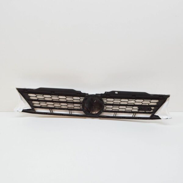 5C6853651PCEE - NEW VW JETTA A6 FRONT BUMPER RADIATOR GLI GRILLE 5C6853651PCEE ORIGINAL