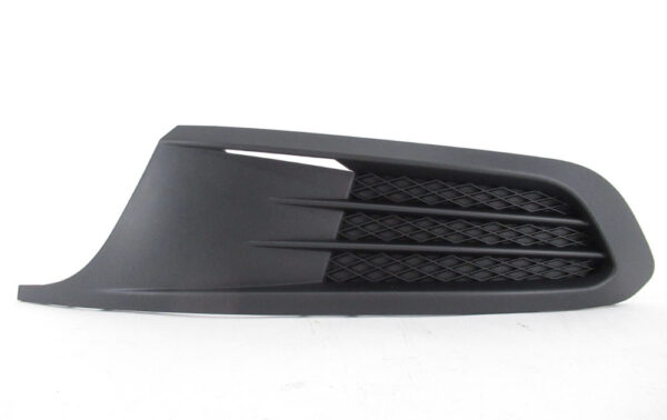 5C68536659B9 - NEW VW JETTA A6 FRONT BUMPER LEFT VENT GRILLE 5C68536659B9 ORIGINAL