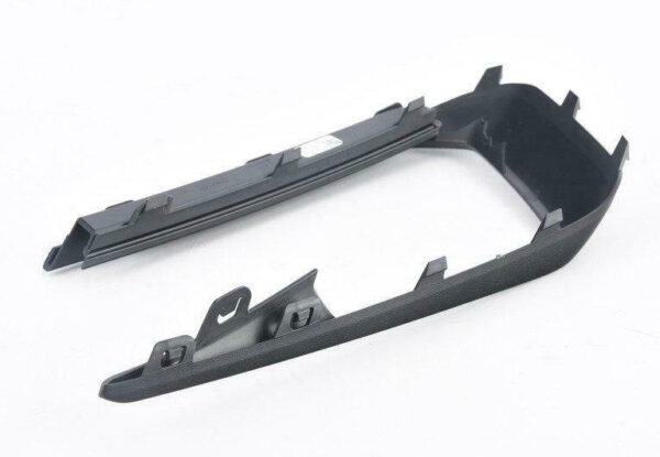 5C6853665G9B9 - NEW VOLKSWAGEN JETTA A6 FRONT LEFT OUTER GLI GRILLE TRIM 5C6853665G9B9 ORIGINAL