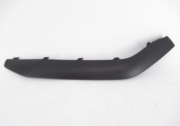 5C68538969B9 - NEW VW JETTA A6 GLI FRONT BUMPER RIGHT LOWER TRIM 5C68538969B9 OEM