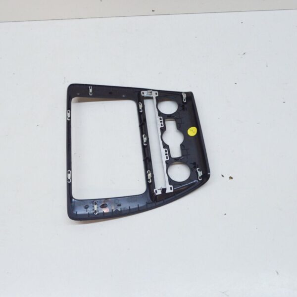 5C6858069FTAI - NEW VW JETTA MK6 16 CENTER INSTRUMENT PANEL RADIO TRIM 5C6858069FTAI