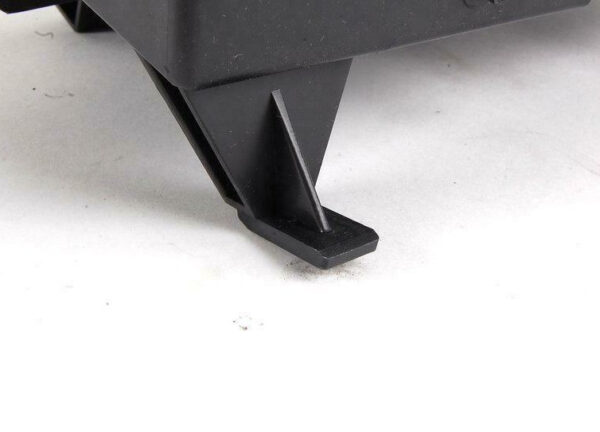 5C68826009B9 - NEW VW JETTA A6 FRONT RIGHT SEAT DRAWER GUIDE FRAME 5C68826009B9