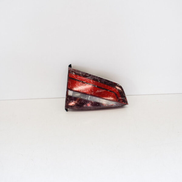 5C6945093L - NEW VOLKSWAGEN JETTA MK6 REAR LEFT TAILLIGHT 5C6945093L