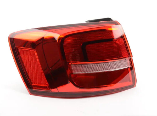 5C6945095F - NEW VW JETTA MK6 16 REAR OUTER LEFT TAILLIGHT 5C6945095F ORIGINAL