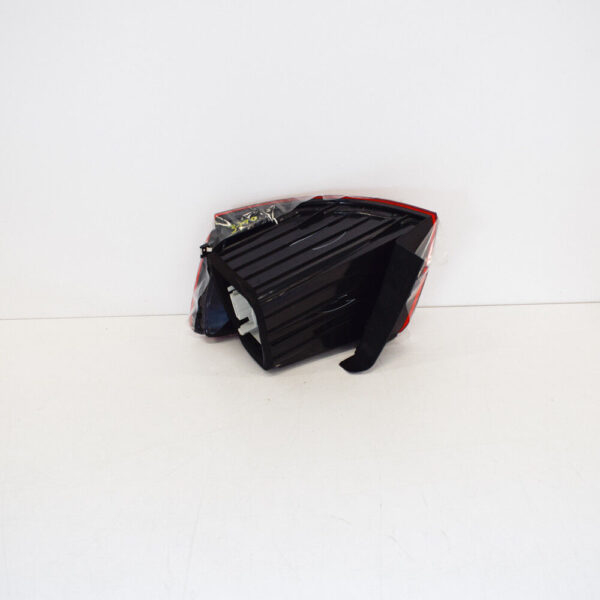 5C6945095N - NEW VOLKSWAGEN JETTA MK6 REAR LEFT TAILLIGHT 5C6945095N