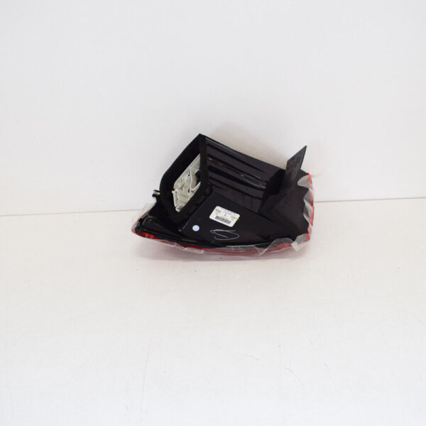 5C6945095N - NEW VOLKSWAGEN JETTA MK6 REAR LEFT TAILLIGHT 5C6945095N