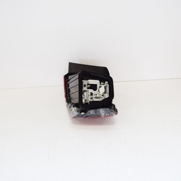 5C6945095N - NEW VOLKSWAGEN JETTA MK6 REAR LEFT TAILLIGHT 5C6945095N