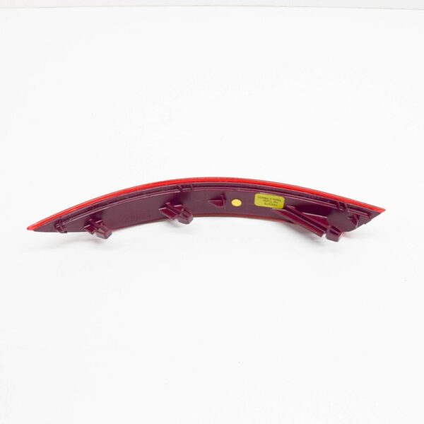 5C6945105A - NEW VOLKSWAGEN JETTA MK6 REAR LEFT REFLECTOR 5C6945105A