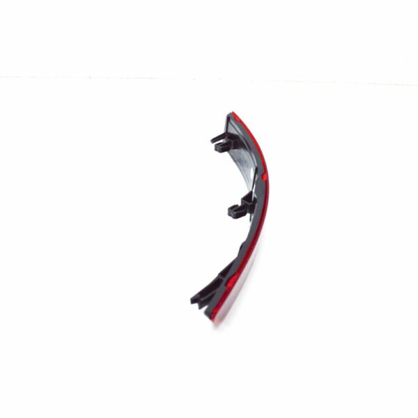 5C6945105B - NEW VOLKSWAGEN JETTA REAR LEFT REFLECTOR 5C6945105B
