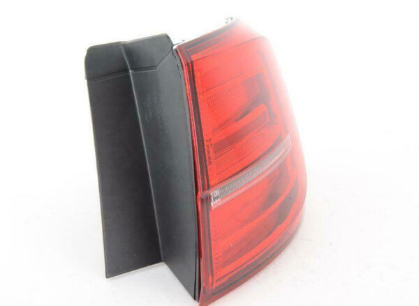 5C6945208D - NEW VOLKSWAGEN JETTA A6 REAR RIGHT OUTER LED TAILLIGHT 5C6945208D ORIGINAL