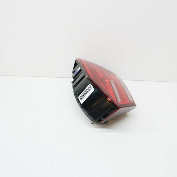 5C6945308 - NEW VOLKSWAGEN JETTA MK6 REAR TAILGATE RIGHT TAILLIGHT 5C6945308 ORIGINAL