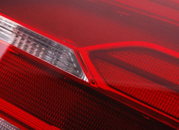 5C6945308A - NEW VW JETTA A6 REAR RIGHT SIDE INNER TAILLIGHT RHD 5C6945308A ORIGINAL