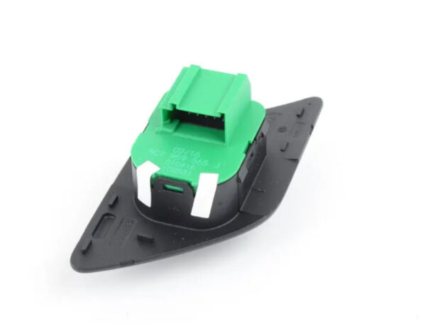 5C7959565JREH - NEW VW JETTA A6 MK6 FRONT MIRROR ADJUSTMENT SWITCH LHD 5C7959565JREH ORIGINAL
