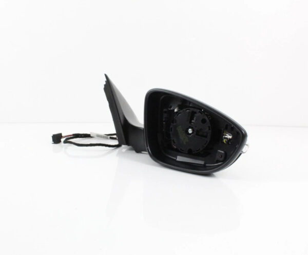 5C8857508C - NEW VW JETTA MK6 FRONT RIGHT WING MIRROR RHD 5C8857508C ORIGINAL