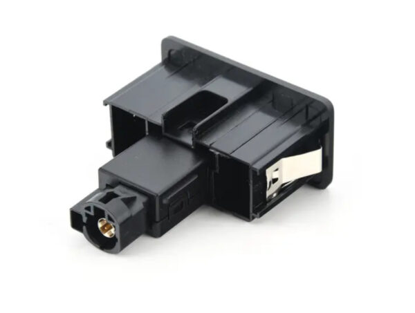 5G0035222J - NEW VOLKSWAGEN GOLF 5G MK7 ADDITIONAL MUSIC PLAYER CONNECTOR 5G0035222J ORIGINAL