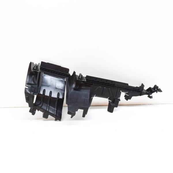 5G0121284F - NEW VW GOLF 5G ALLTRACK FRONT RADIATOR SUPPORT RIGHT AIR GUIDE DUCT 5G0121284F