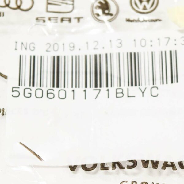 5G0601171BLYC - NEW VOLKSWAGEN GOLF MK7 5G1 WHEEL HUB CENTER CAP 5G0601171BLYC OEM