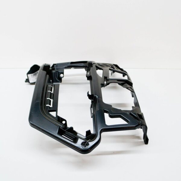 5G0807724B - NEW VW GOLF MK7 FRONT RIGHT BUMPER BRACKET 5G0807724B