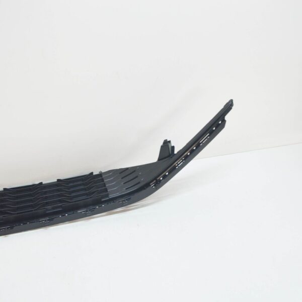 5G0853677AC9B9 - VW GOLF MK7 FRONT BUMPER LOWER CENTRE GRILLE 5G0853677AC9B9 NEW GENUINE