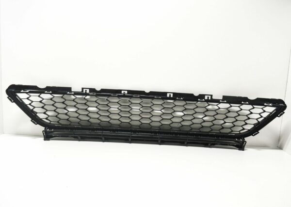 5G0853677AF9B9 - NEW VW GOLF MK7 FRONT BUMPER CENTER LOWER GTI GRILLE 5G0853677AF9B9 ORIGINAL