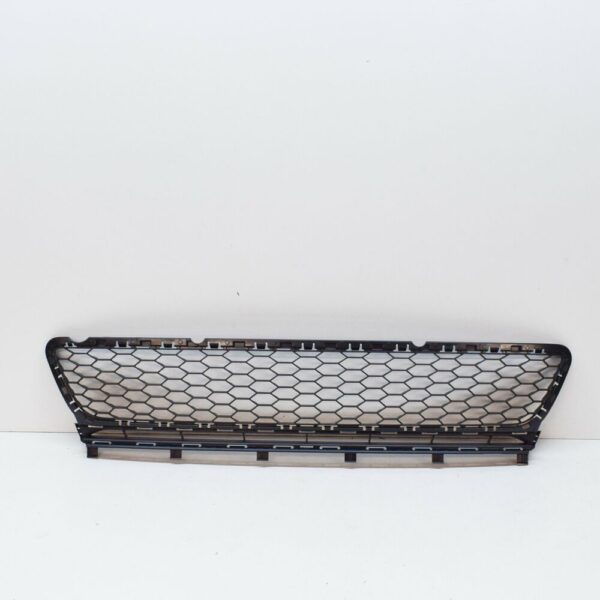 5G0853677C9B9 - NEW VW GOLF MK5 FRONT BUMPER CENTER LOWER GRILLE 5G0853677C9B9 2015 ORIGINAL