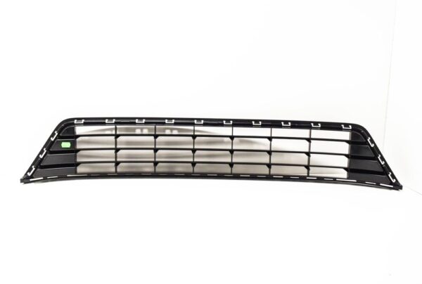 5G0853677F041 - VOLKSWAGEN GOLF MK7 Front Bumper Lower Grille R 5G0853677F041 NEW OEM 2014