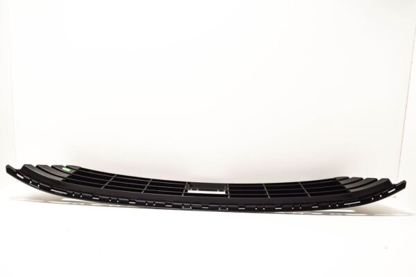 5G0853677G041 - VW GOLF VII 5G1,BQ1,BE1,BE2 Front Bumper Lower Center R Grill 5G0853677G041 NEW