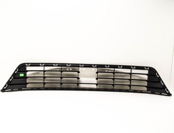 5G0853677G041 - VW GOLF VII 5G1,BQ1,BE1,BE2 Front Bumper Lower Center R Grill 5G0853677G041 NEW