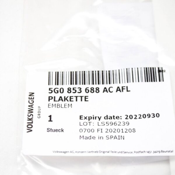 5G0853688ACAFL - VW GOLF MK7 5G Front Right Wing GTE Logo Badge 5G0853688ACAFL NEW GENUINE