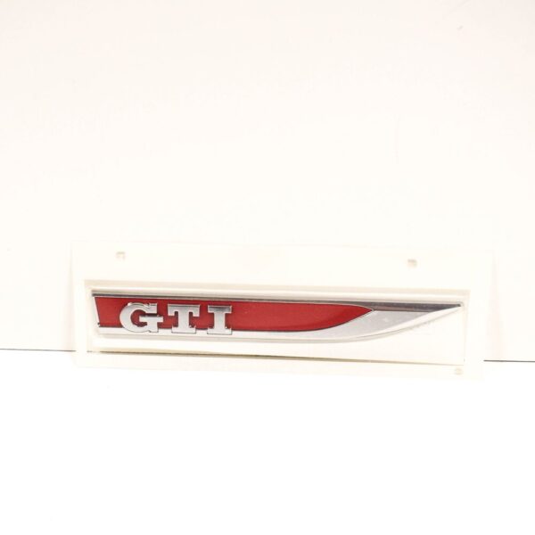 5G0853688ATJZQ - NEW VOLKSWAGEN GOLF MK7 RIGHT FENDER GTI EMBLEM 5G0853688ATJZQ ORIGINAL