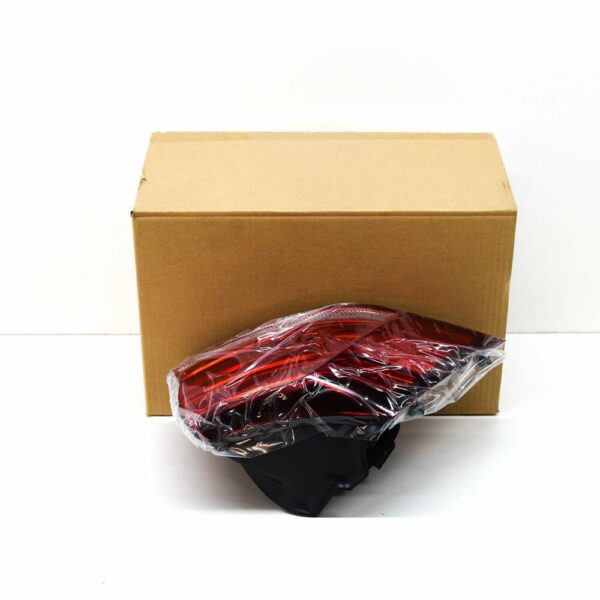 5G0945095Q - NEW VOLKSWAGEN GOLF MK7 5G REAR LEFT LED OUTER TAILLIGHT 5G0945095Q ORIGINAL