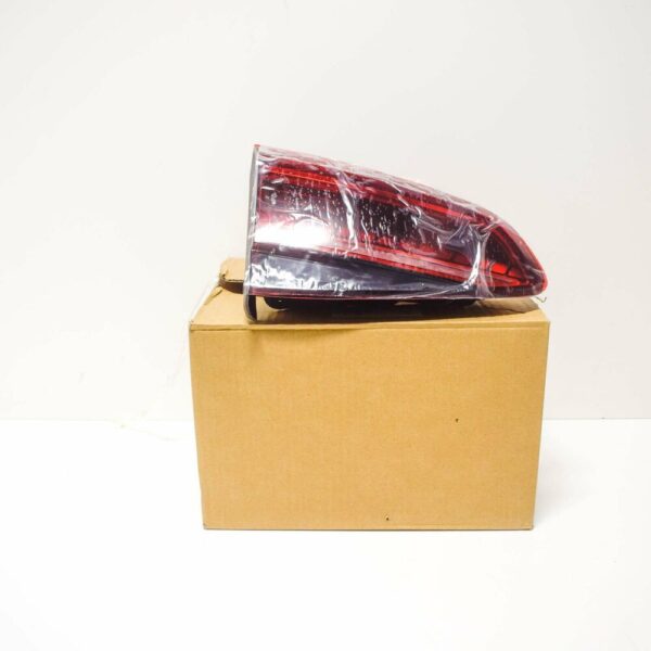 5G0945307P - NEW VOLKSWAGEN GOLF MK7 TAILGATE REAR LEFT TAILLIGHT 5G0945307P 2016 LED