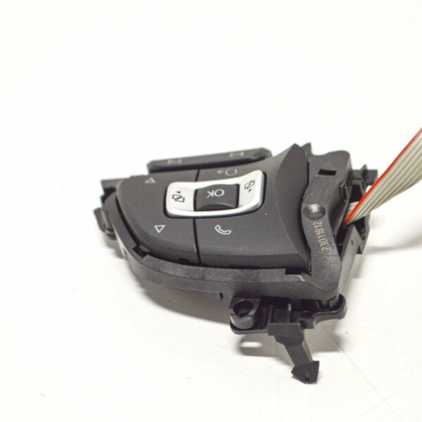 5G0959442PICX - NEW VW GOLF MK7 STEERING WHEEL MULTIFUNCTION BUTTON SET 5G0959442PICX OEM