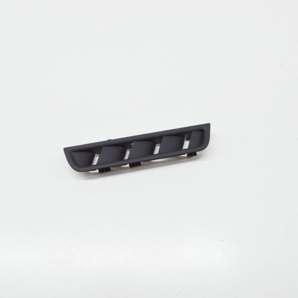5G1819706B81U - NEW VOLKSWAGEN GOLF 5G MK7 FRONT RIGHT PANEL AIR VENT LHD 5G1819706B81U ORIGINAL