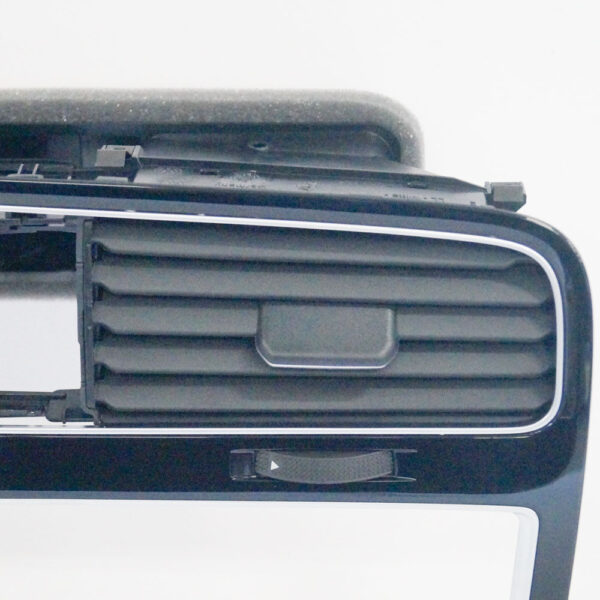 5G1819728AFQYI - NEW VW GOLF MK7 CENTER AIR VENTS W/ SAT NAV TRIM 5G1819728AFQYI LHD ORIGINAL
