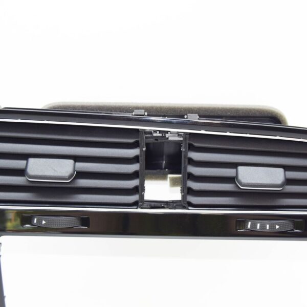 5G1819728AH - VW GOLF MK7 Centre Fresh Air Vent LHD 5G1819728AHQYI NEW GENUINE