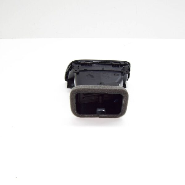 5G2819703RQYI - VW Golf VII 5G1, BQ1, BE1, BE2 front ventilation slots RHD 5G2819703RQYI NEW