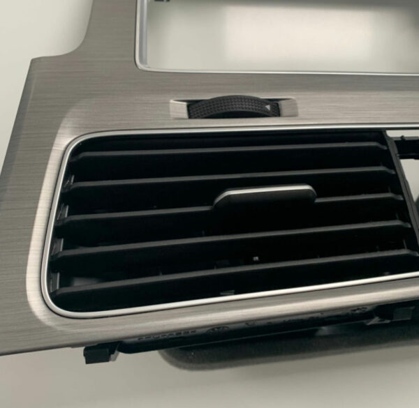 5G2819728AGDMD - NEW VW GOLF MK7 DASHBOARD CENTER AIR VENT RHD 5G2819728AGDMD ORIGINAL