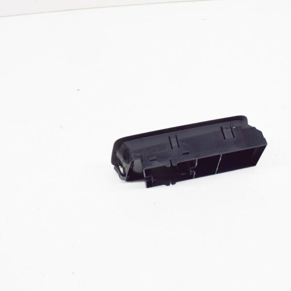 5G2867255B81U - NEW VW GOLF MK7 FRONT RIGHT DOOR WINDOW SWITCH TRIM RHD 5G2867255B81U