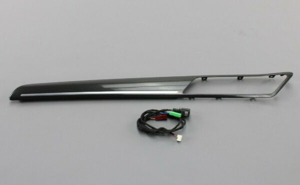 5G4858065BCSJ - NEW VW GOLF MK7 5G FRONT LEFT DOOR CARD INSERT LHD L5G4858065BCSJ ORIGINAL