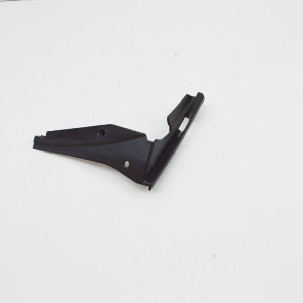 5G6807350 - NEW VOLKSWAGEN GOLF MK7 REAR DIFFUSER MOUNTING BRACKET - RIGHT 5G6807350