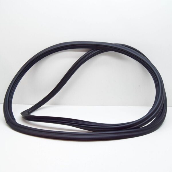 5G6827705E - NEW VW GOLF VII VARIANT BA5, BV5 BOOTLID SEAL RUBBER 5G6827705E ORIGINAL