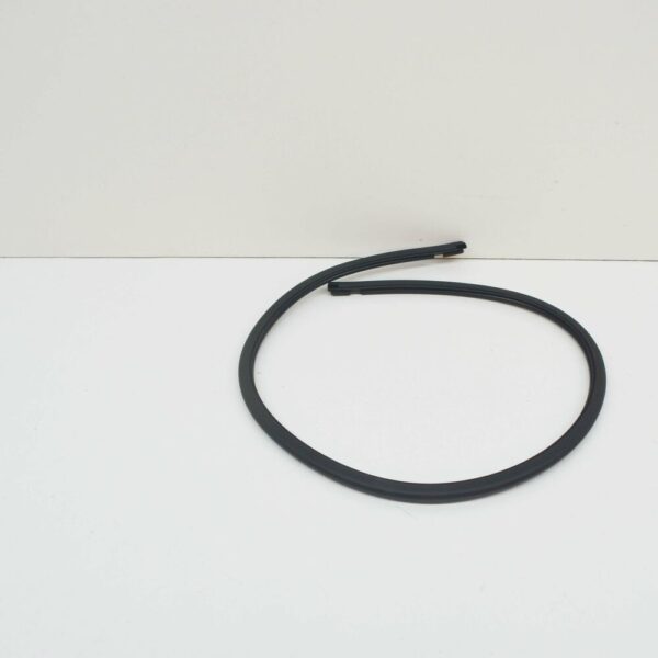 5G6877297A - NEW VOLKSWAGEN GOLF MK7 ROOF GLASS COVER REAR SEAL 5G6877297A